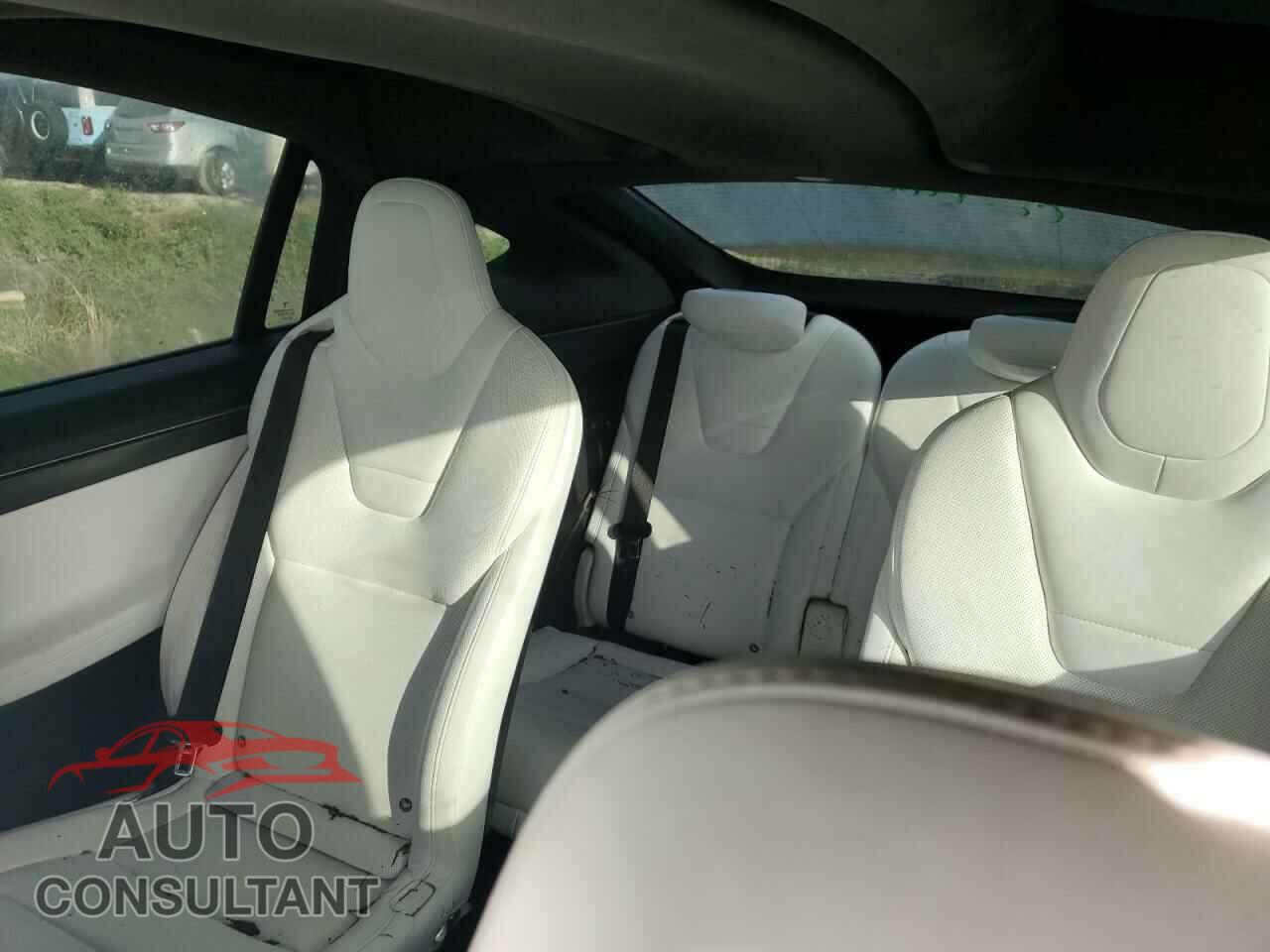 TESLA MODEL X 2016 - 5YJXCBE27GF011116