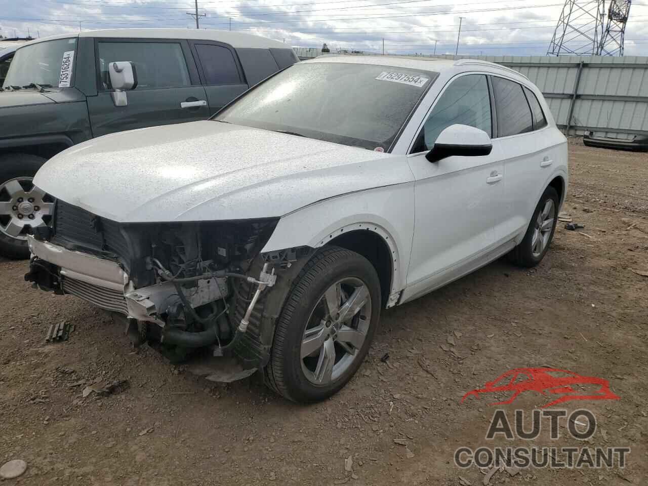 AUDI Q5 2018 - WA1BNAFY3J2036665