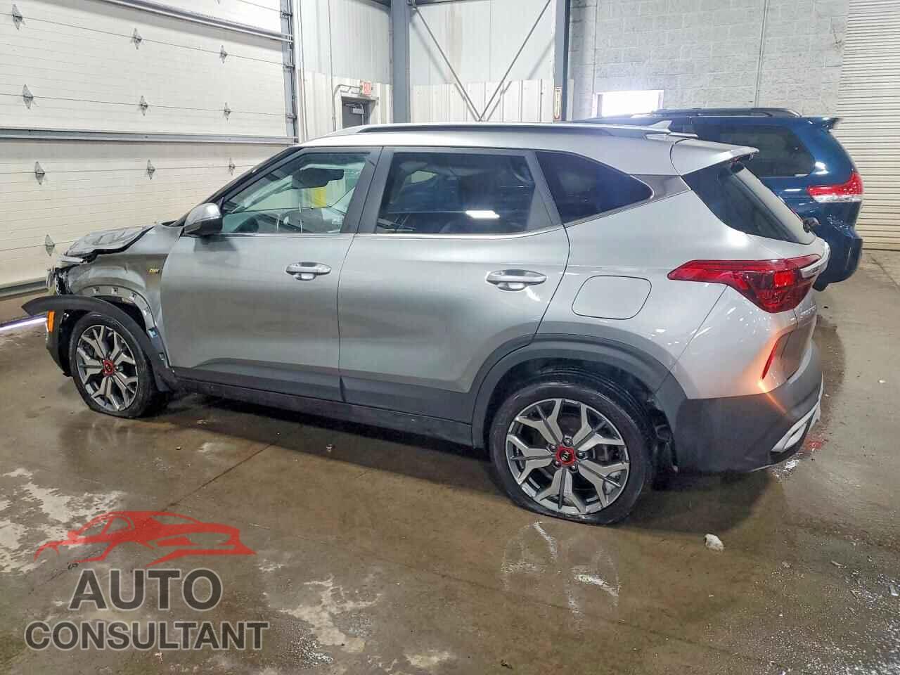 KIA SELTOS 2021 - KNDEUCA2XM7055368
