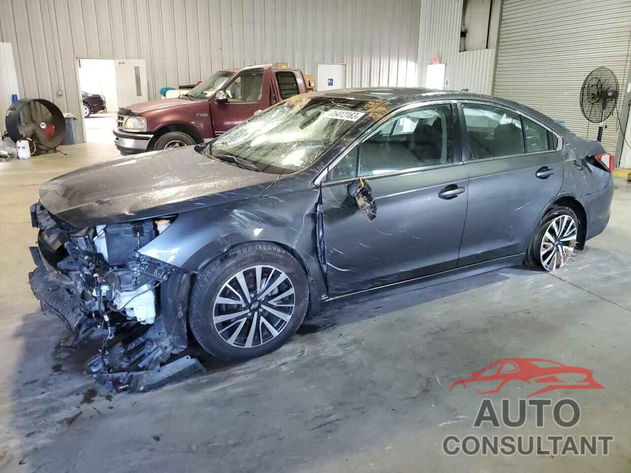 SUBARU LEGACY 2019 - 4S3BNAF62K3009280