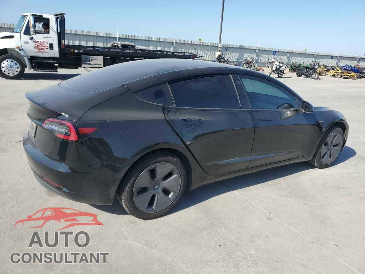 TESLA MODEL 3 2021 - 5YJ3E1EA5MF084376