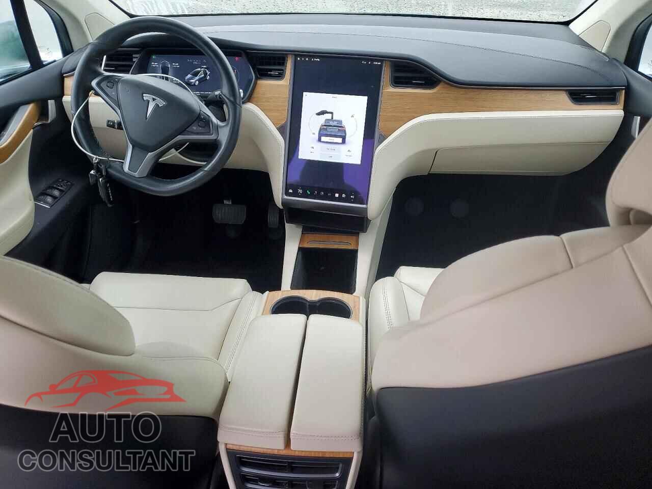 TESLA MODEL X 2018 - 5YJXCBE20JF127748