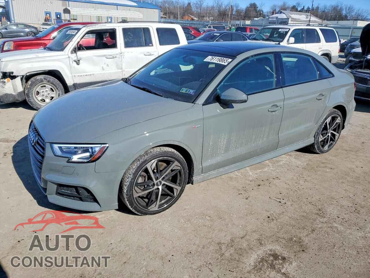 AUDI A3 2020 - WAUBEGFF8LA105492