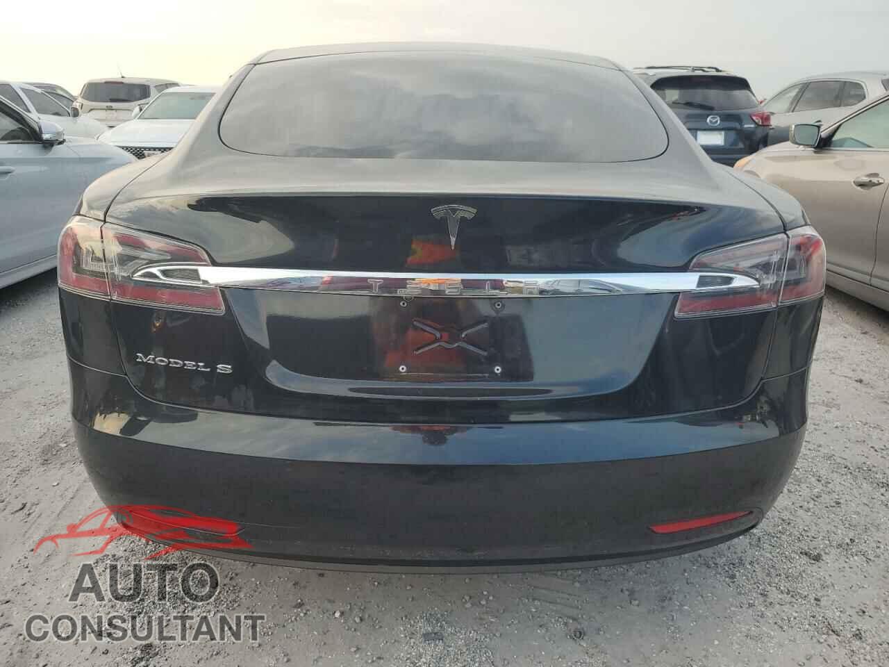 TESLA MODEL S 2017 - 5YJSA1E12HF199613