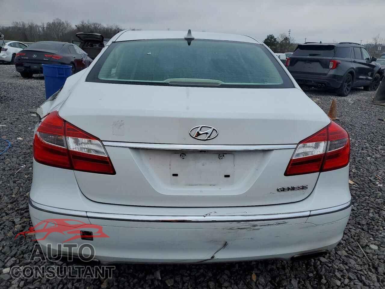 HYUNDAI GENESIS 2013 - KMHGC4DD0DU221182