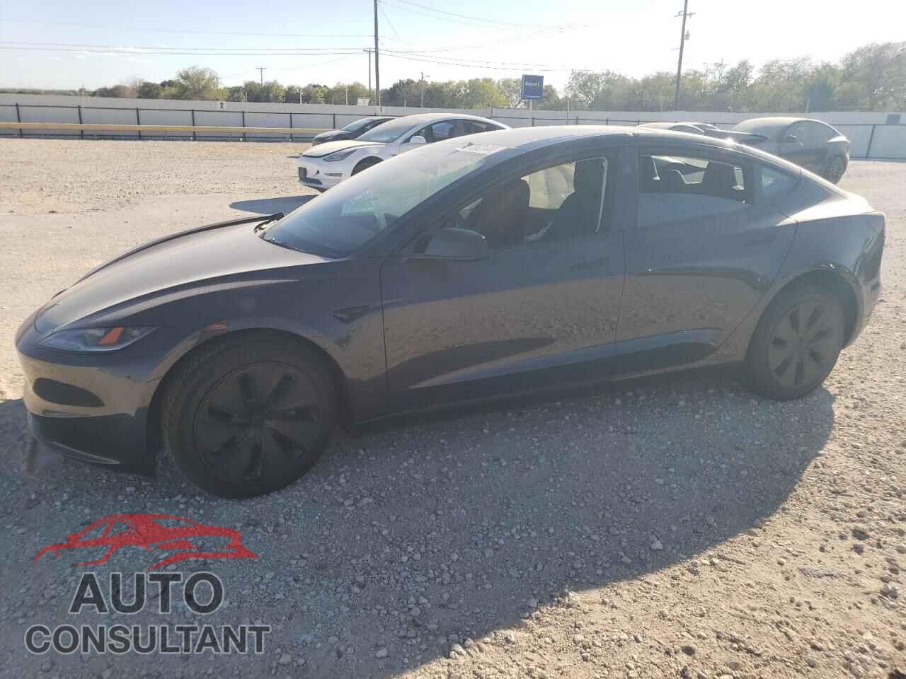 TESLA MODEL 3 2024 - 5YJ3E1EB2RF819461
