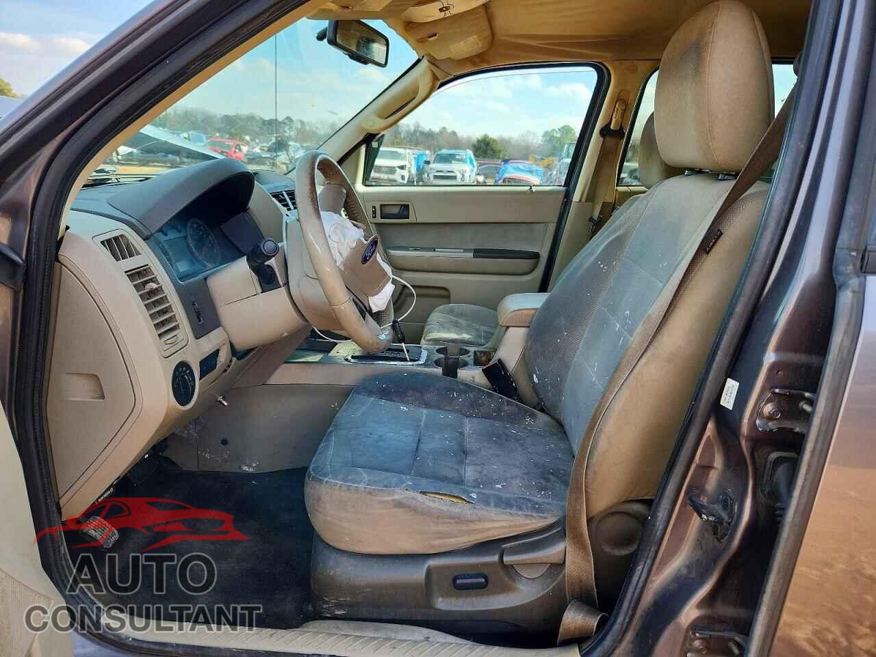 FORD ESCAPE 2011 - 1FMCU9DG2BKA69658