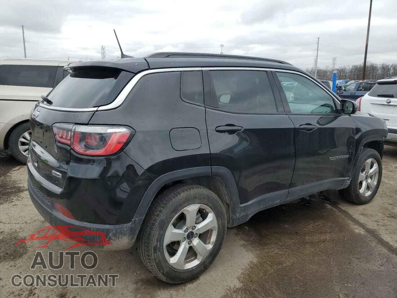 JEEP COMPASS 2018 - 3C4NJDBB8JT176212