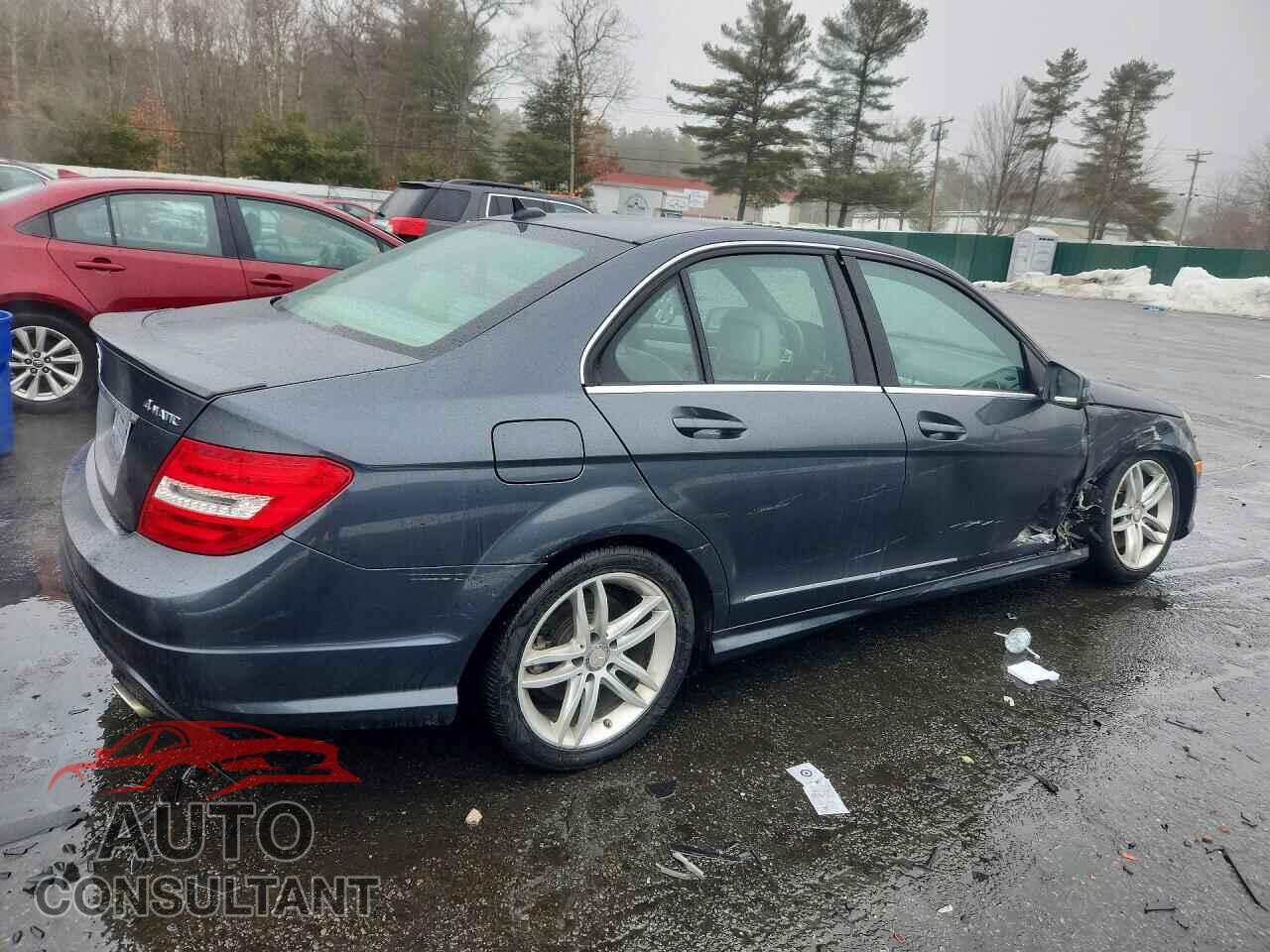 MERCEDES-BENZ C 2014 - WDDGF8AB3EA908784