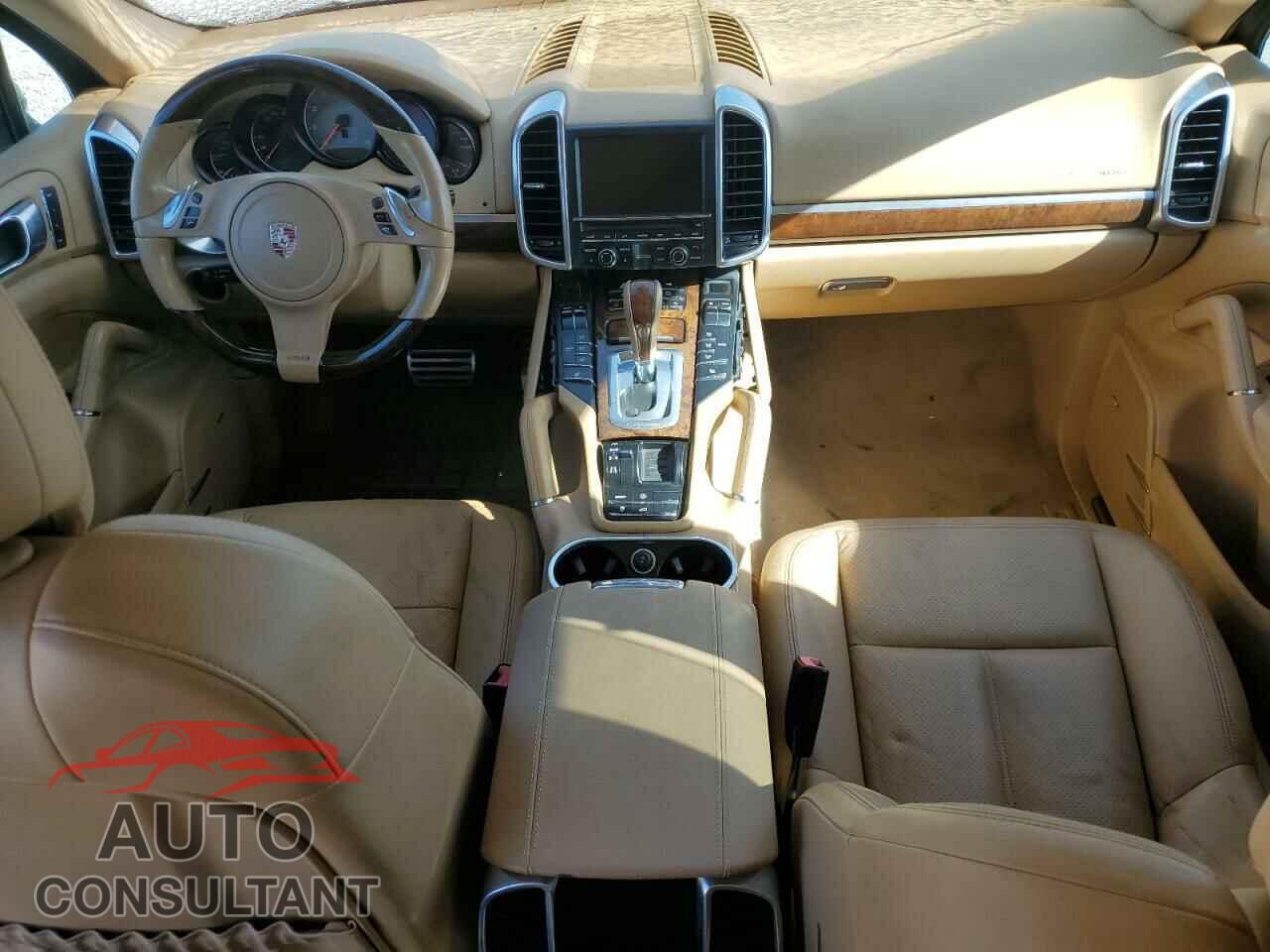 PORSCHE CAYENNE 2012 - WP1AB2A2XCLA43823