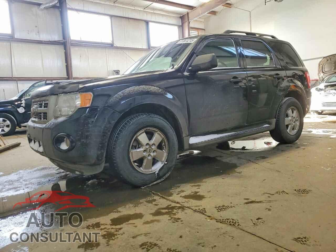 FORD ESCAPE 2010 - 1FMCU9DG0AKD29070