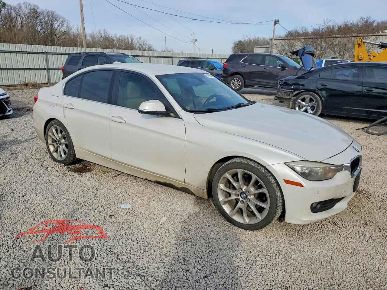 BMW 320 2015 - WBA3B1C50FK135929