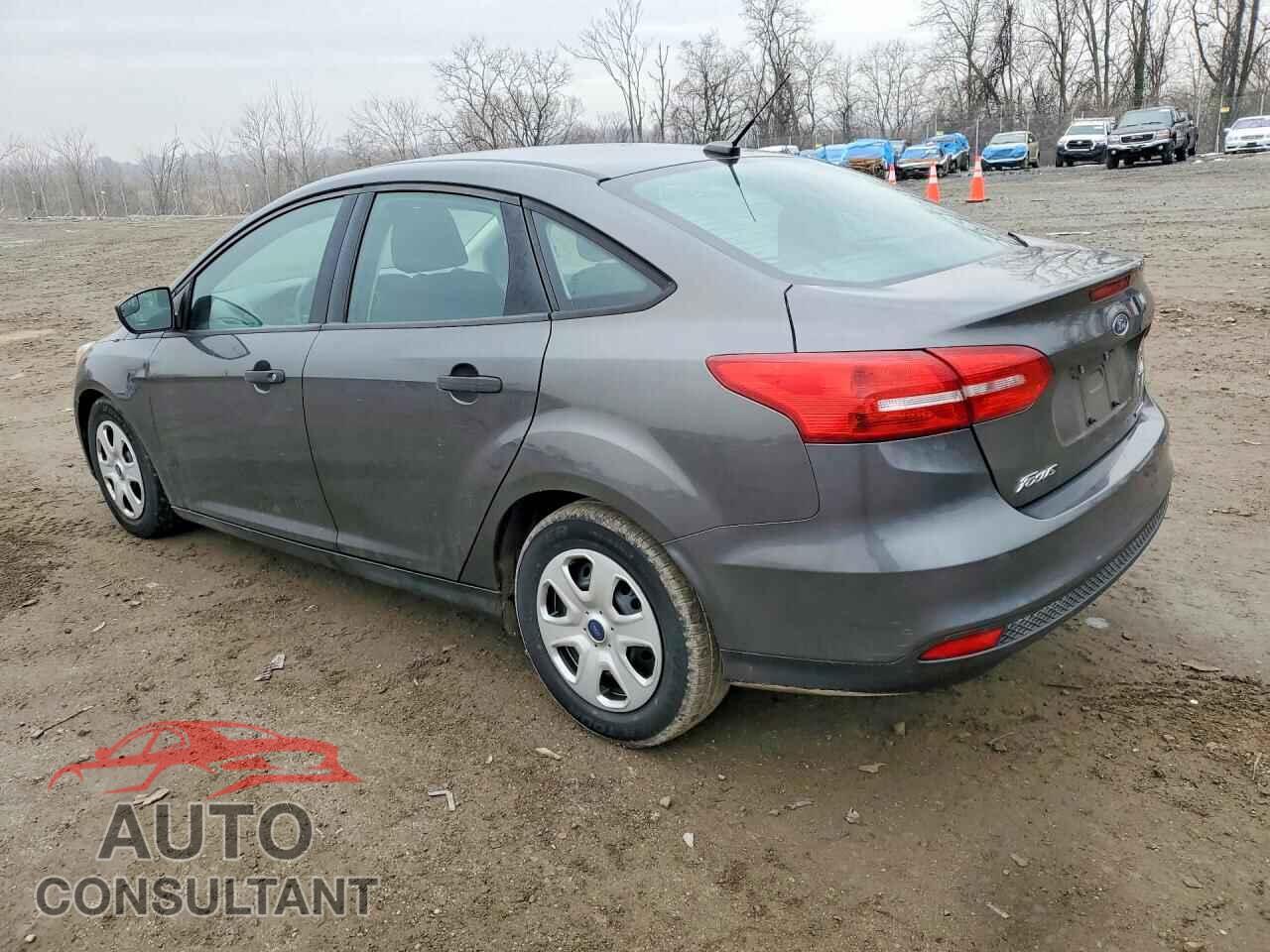 FORD FOCUS 2015 - 1FADP3E20FL332770