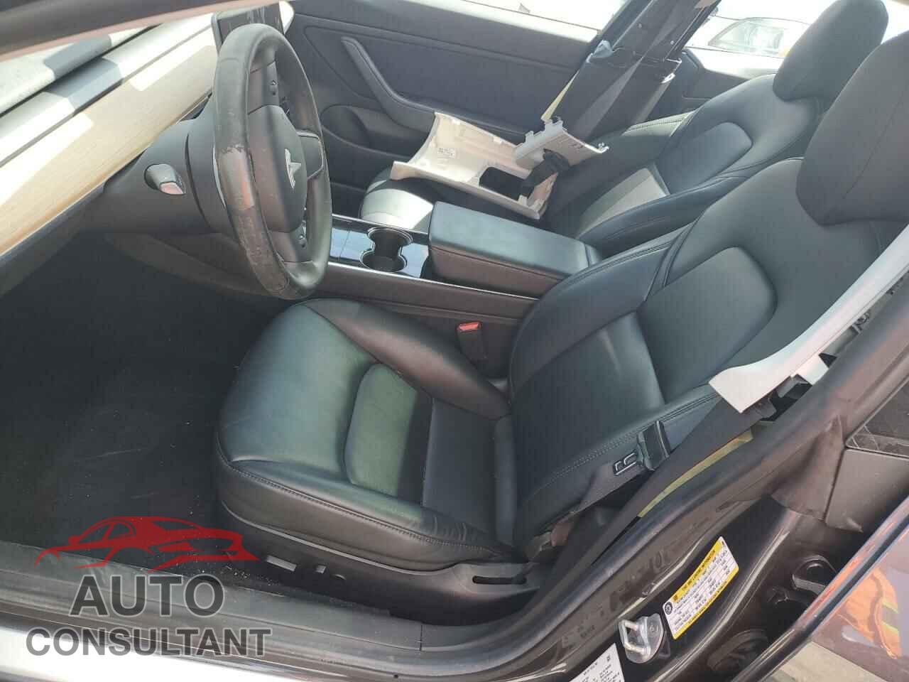 TESLA MODEL 3 2019 - 5YJ3E1EB7KF406571