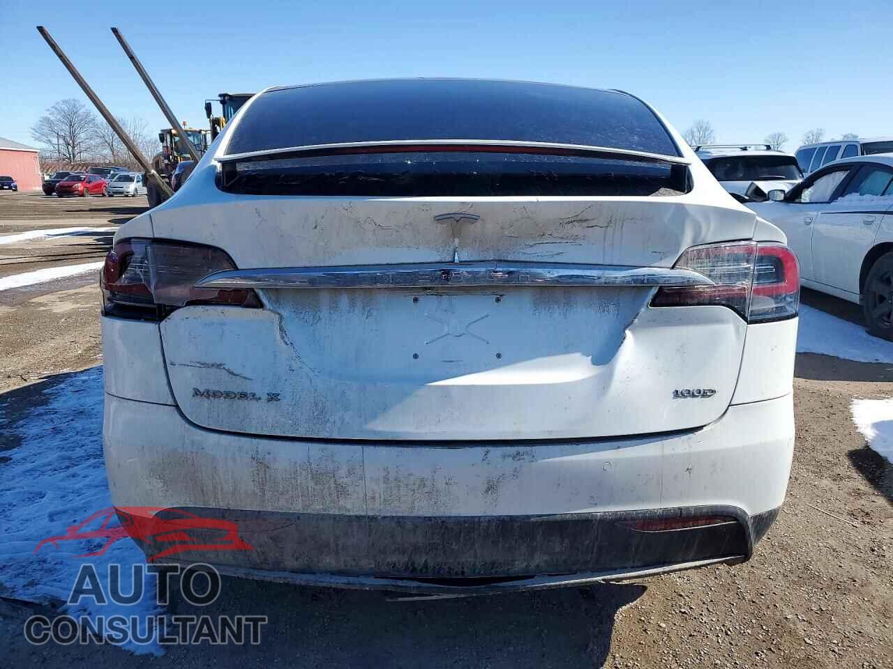 TESLA MODEL X 2018 - 5YJXCDE27JF105273
