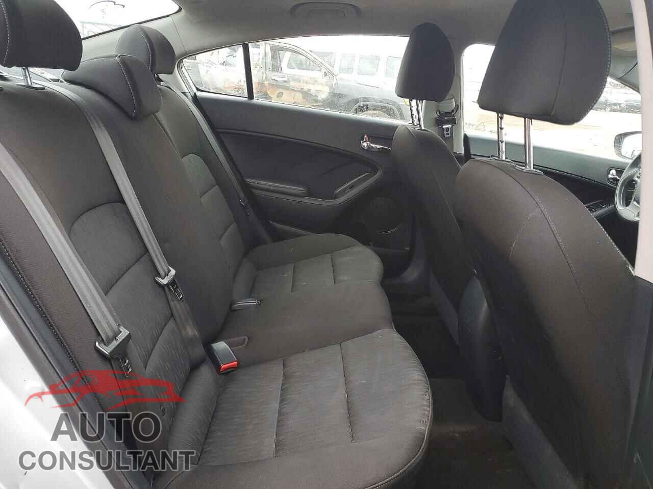 KIA FORTE 2016 - KNAFK4A66G5584994