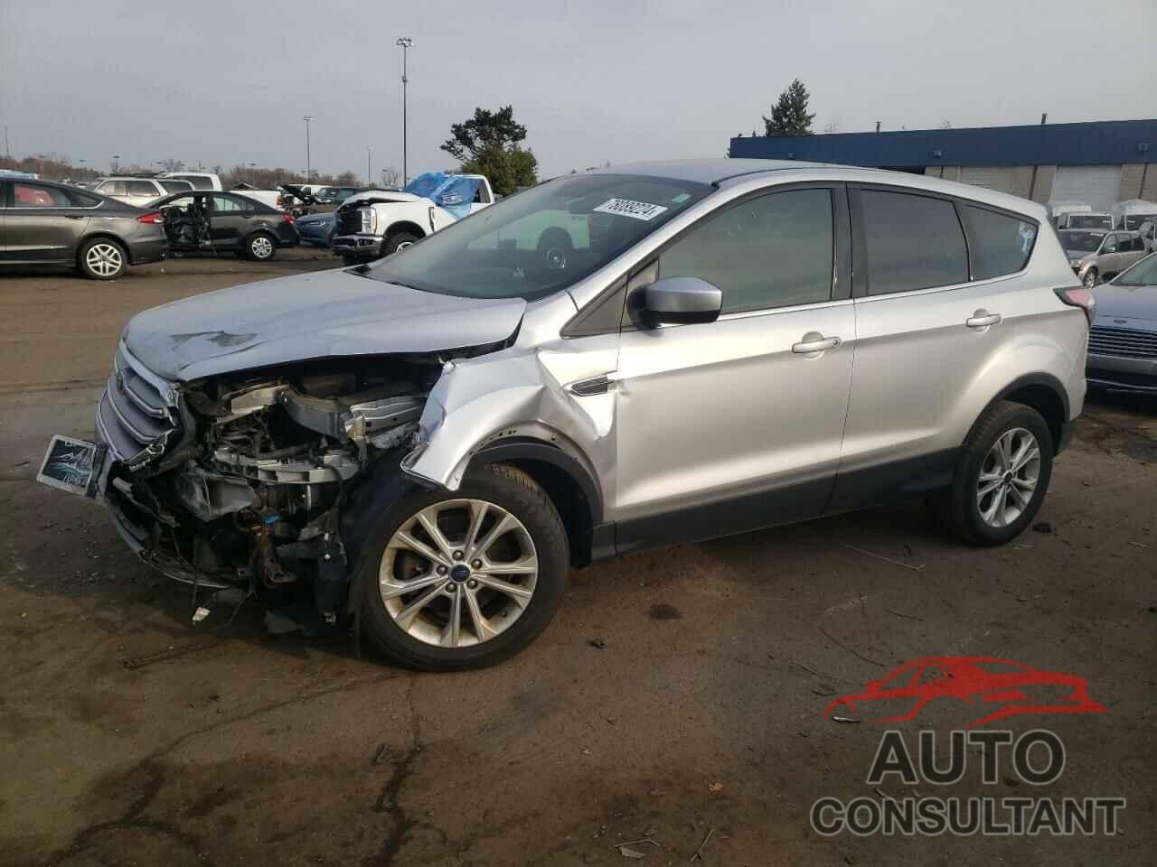 FORD ESCAPE 2017 - 1FMCU0G98HUE32504