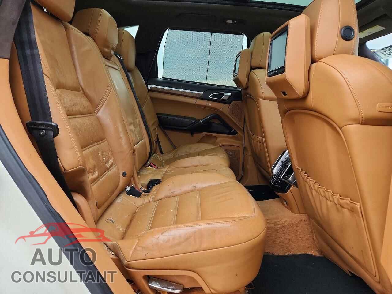 PORSCHE CAYENNE 2011 - WP1AC2A21BLA83977