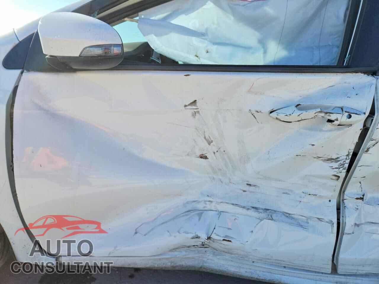 TOYOTA COROLLA 2015 - 2T1BURHE0FC426593