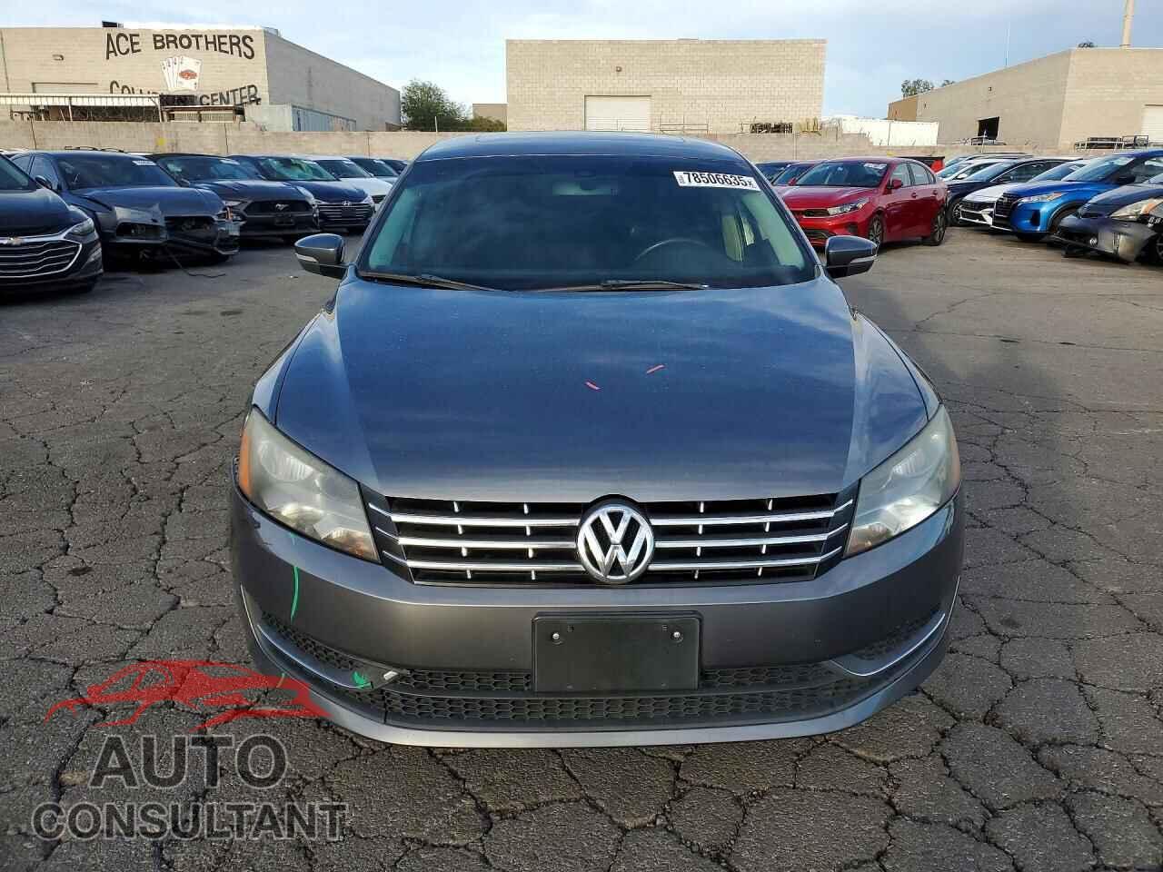 VOLKSWAGEN PASSAT 2014 - 1VWBN7A32EC020653