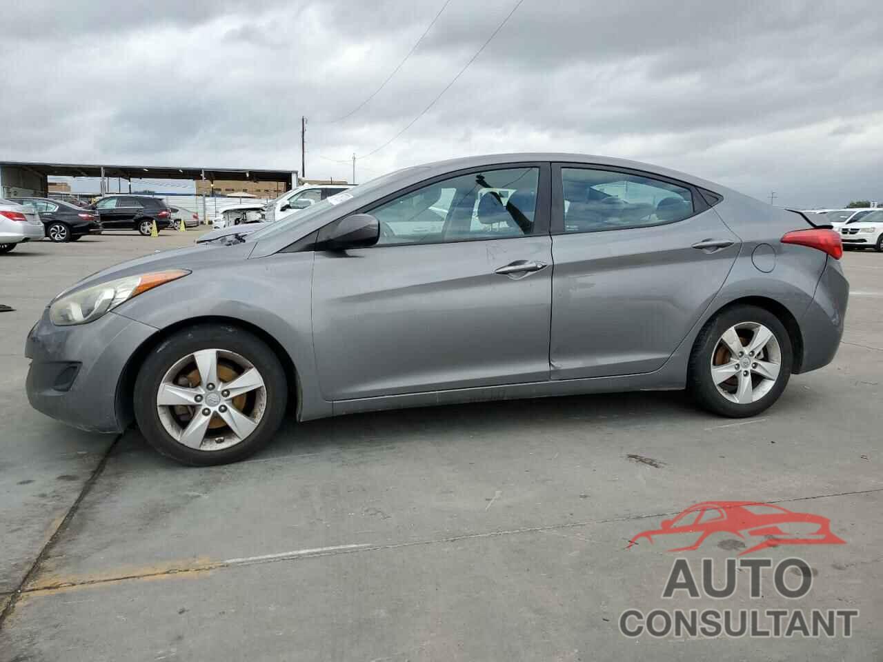 HYUNDAI ELANTRA 2013 - 5NPDH4AE1DH350872