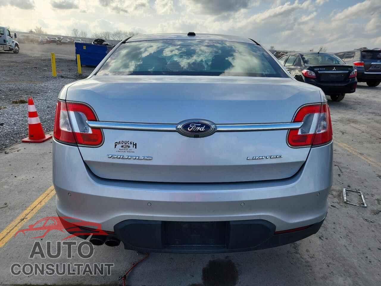 FORD TAURUS 2011 - 1FAHP2FW2BG158409