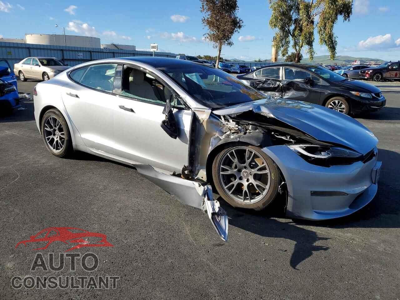 TESLA MODEL S 2024 - 5YJSA1E50RF542875