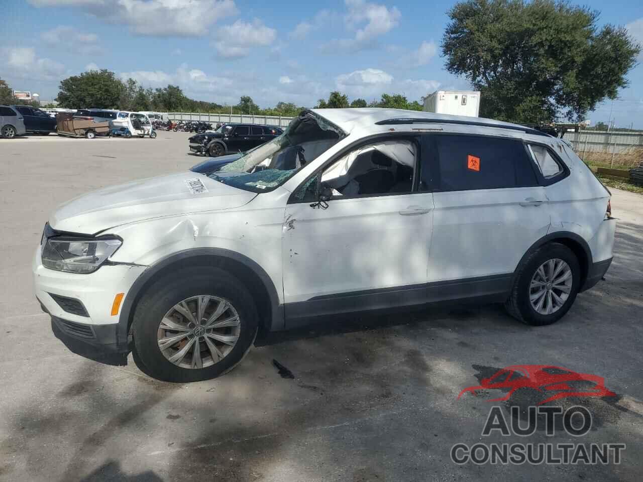 VOLKSWAGEN TIGUAN 2018 - 3VV1B7AX9JM079770