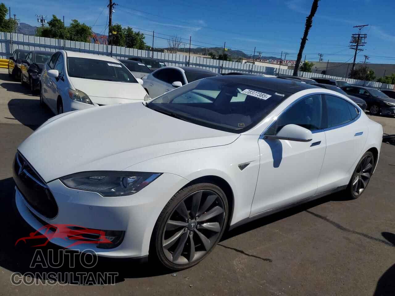 TESLA MODEL S 2014 - 5YJSA1H11EFP45275