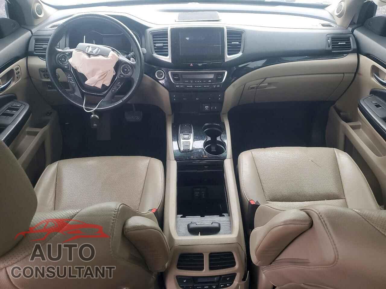 HONDA PILOT 2017 - 5FNYF6H07HB070407