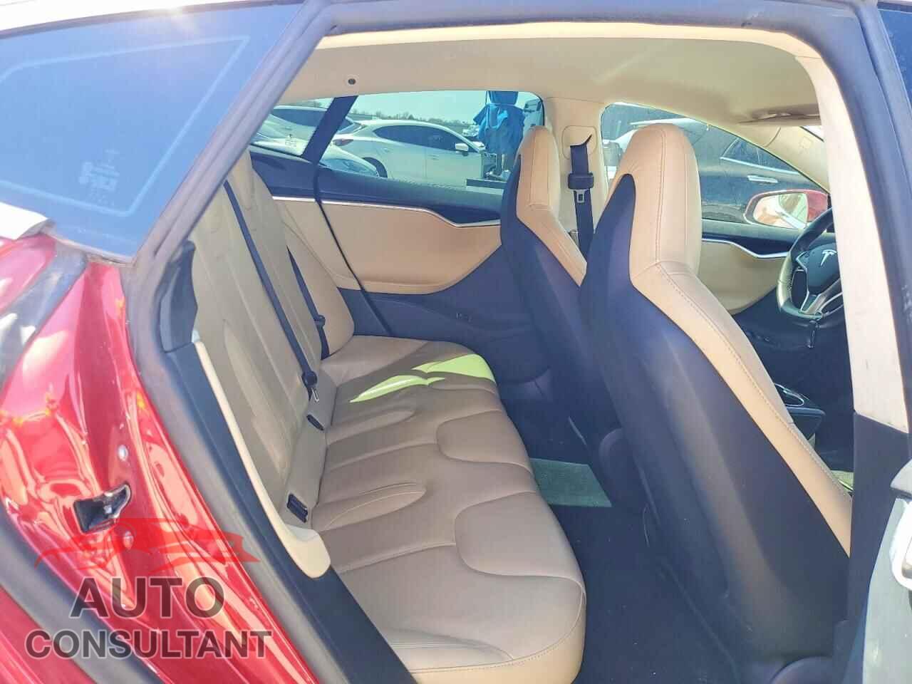 TESLA MODEL S 2013 - 5YJSA1CP2DFP21805