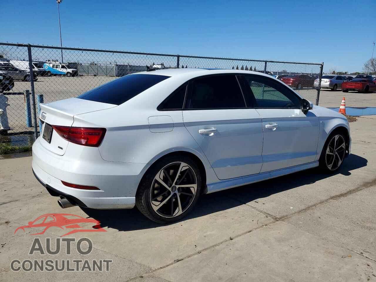 AUDI A3 2020 - WAUBEGFF4LA093583