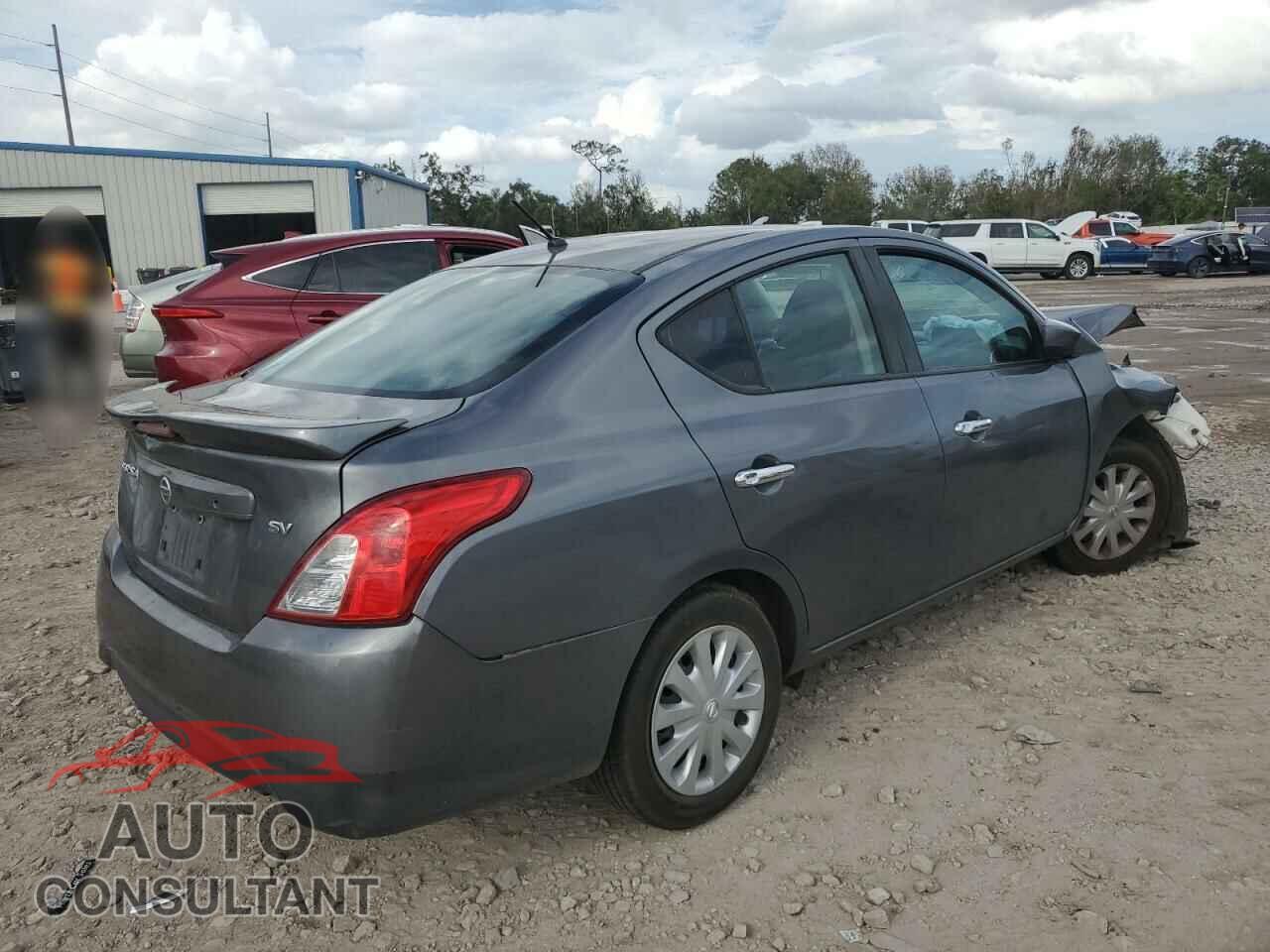 NISSAN VERSA 2019 - 3N1CN7AP2KL856427