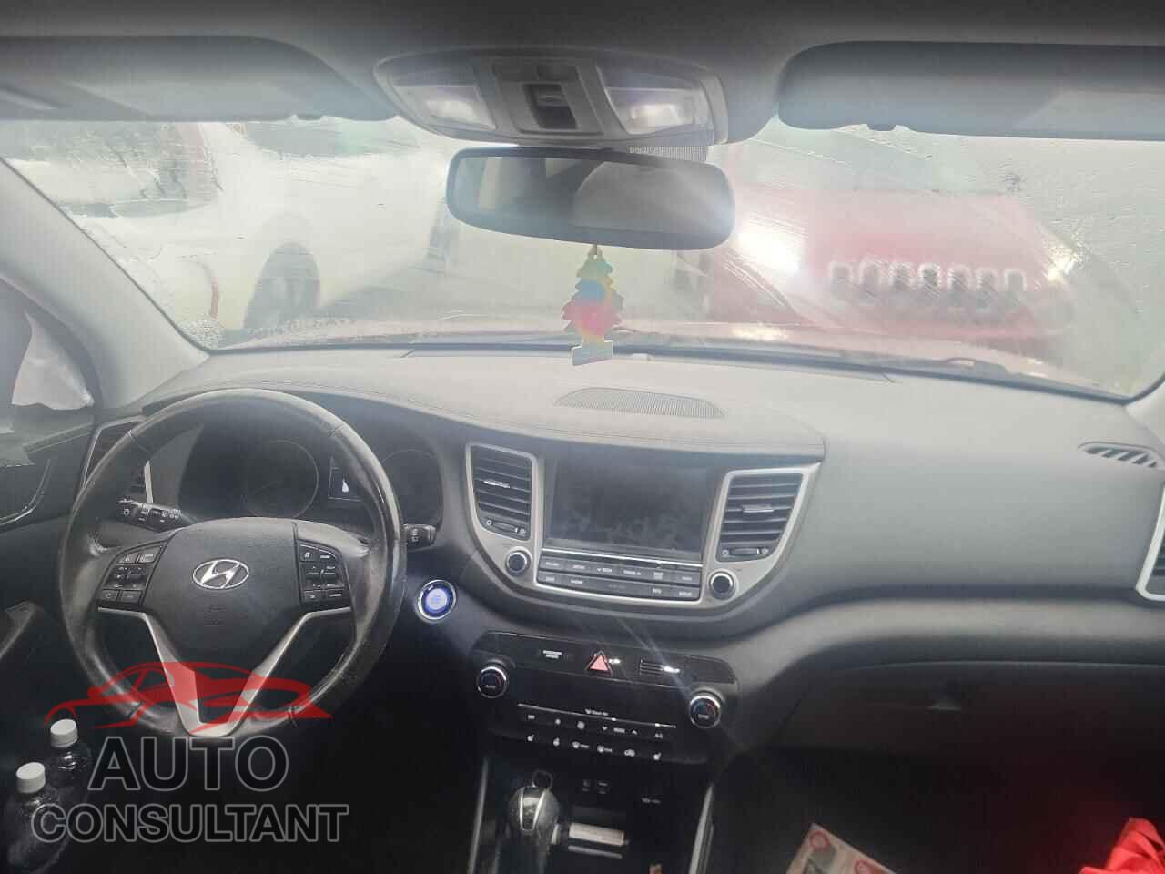 HYUNDAI TUCSON 2017 - KM8J3CA40HU577366