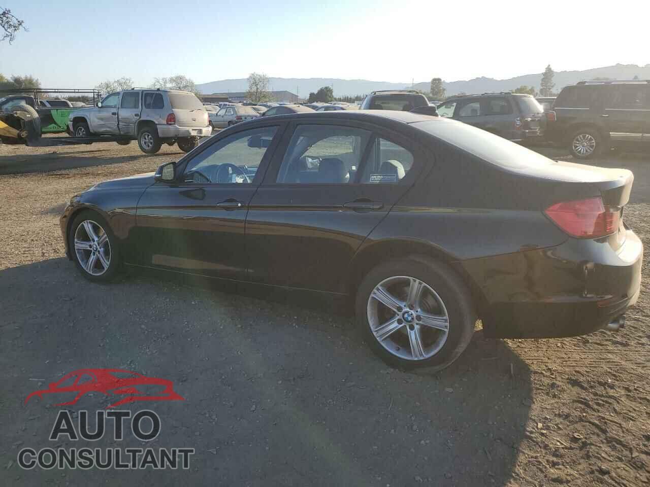 BMW 3 SERIES 2012 - WBA3C1C53CF430640