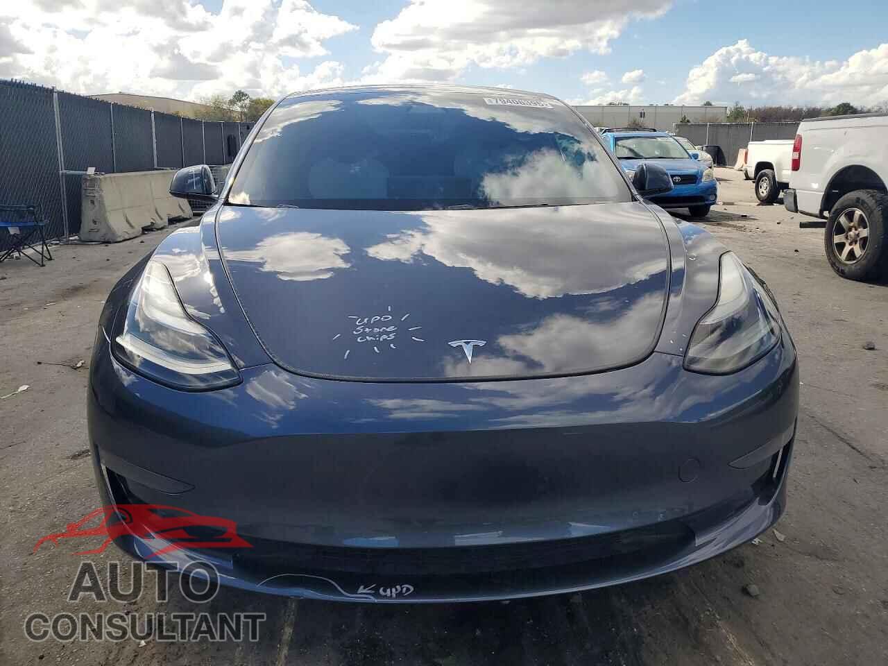 TESLA MODEL 3 2021 - 5YJ3E1EA2MF048077