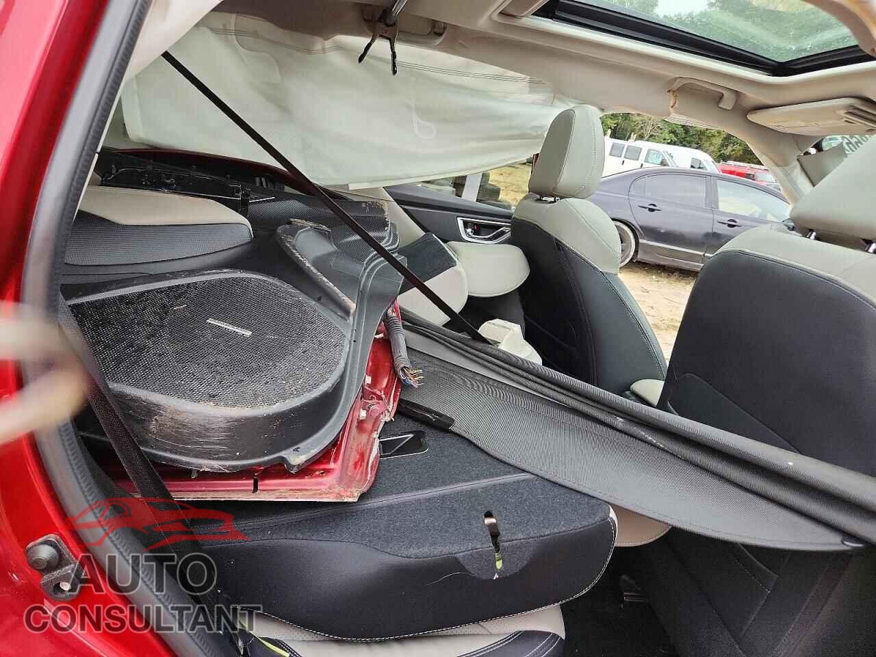 SUBARU FORESTER 2019 - JF2SKAUC1KH554750