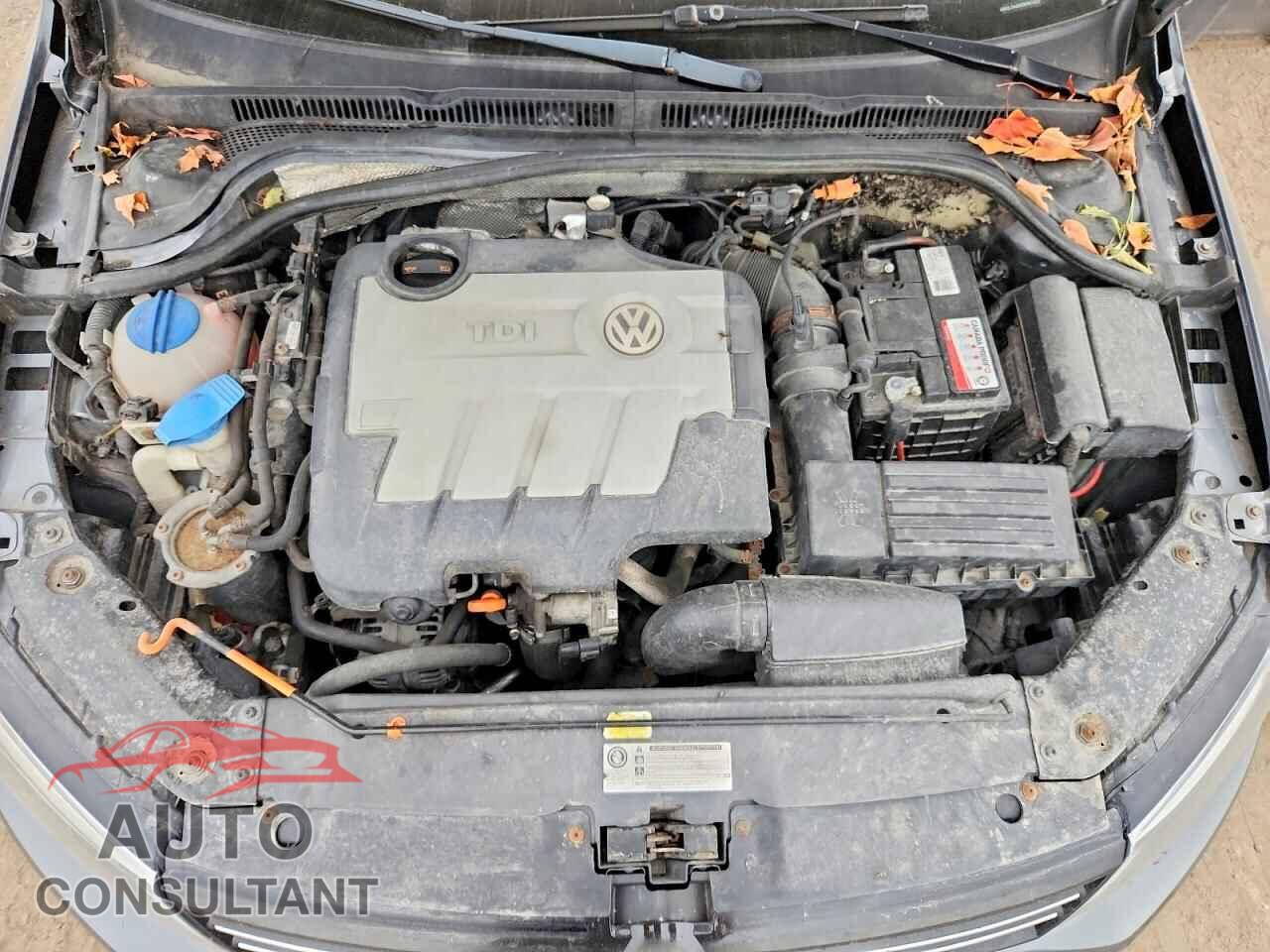 VOLKSWAGEN JETTA 2012 - 3VW3L7AJ5CM367253