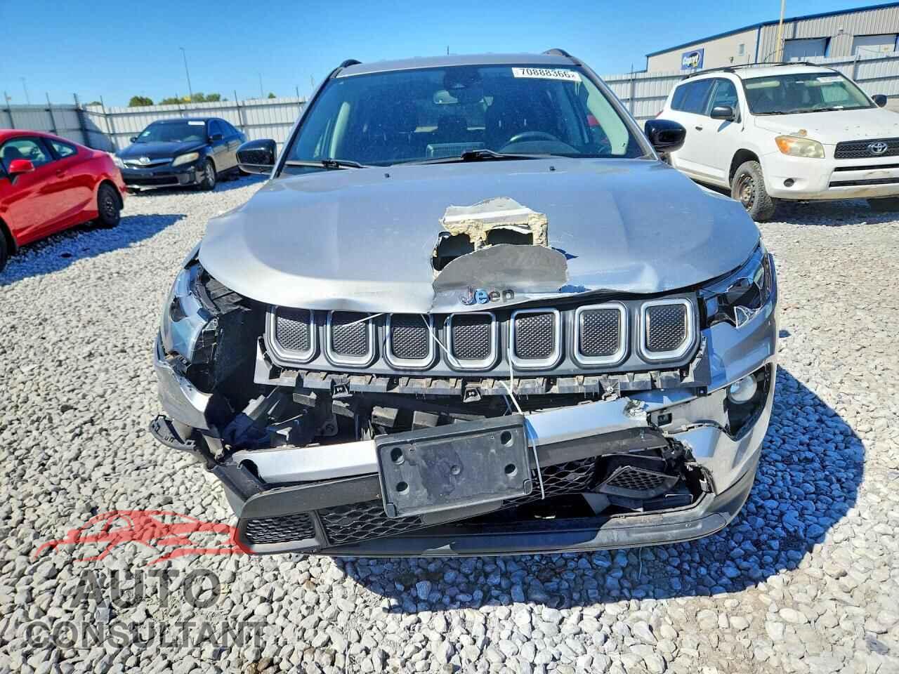 JEEP COMPASS 2022 - 3C4NJDBB5NT136045