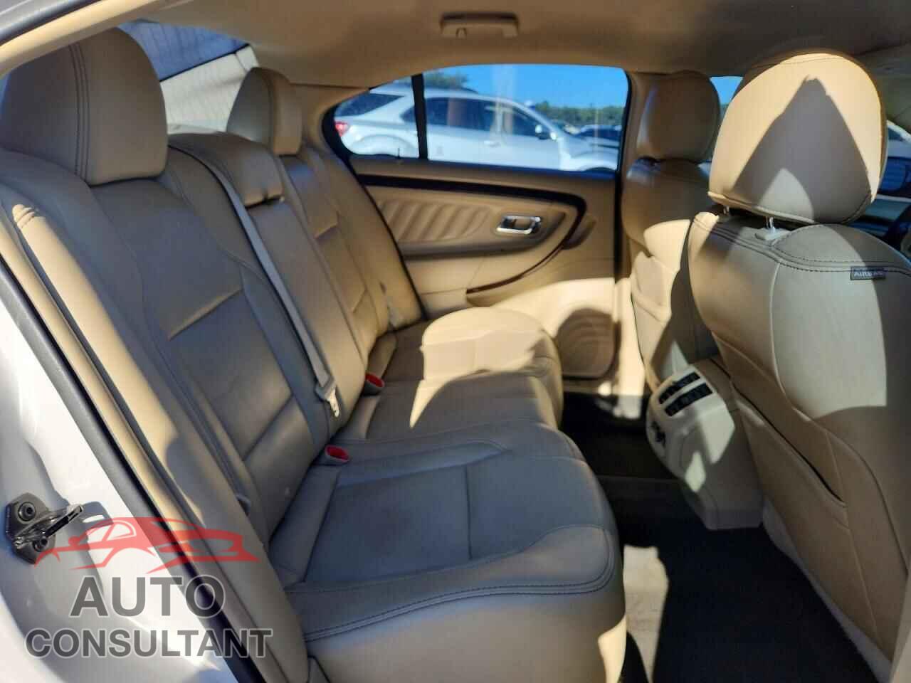 FORD TAURUS 2015 - 1FAHP2F83FG103121