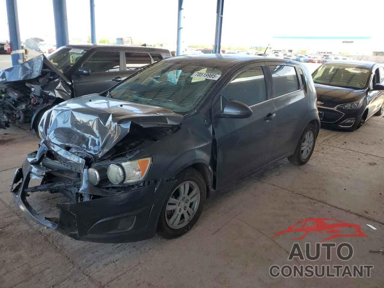 CHEVROLET SONIC 2015 - 1G1JC6SH5F4205759
