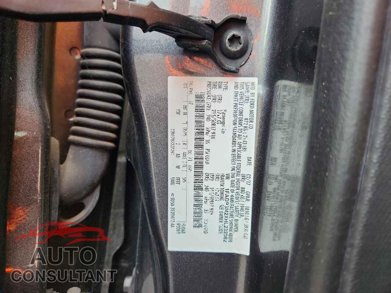 FORD FOCUS 2017 - 1FADP3M2XHL232082