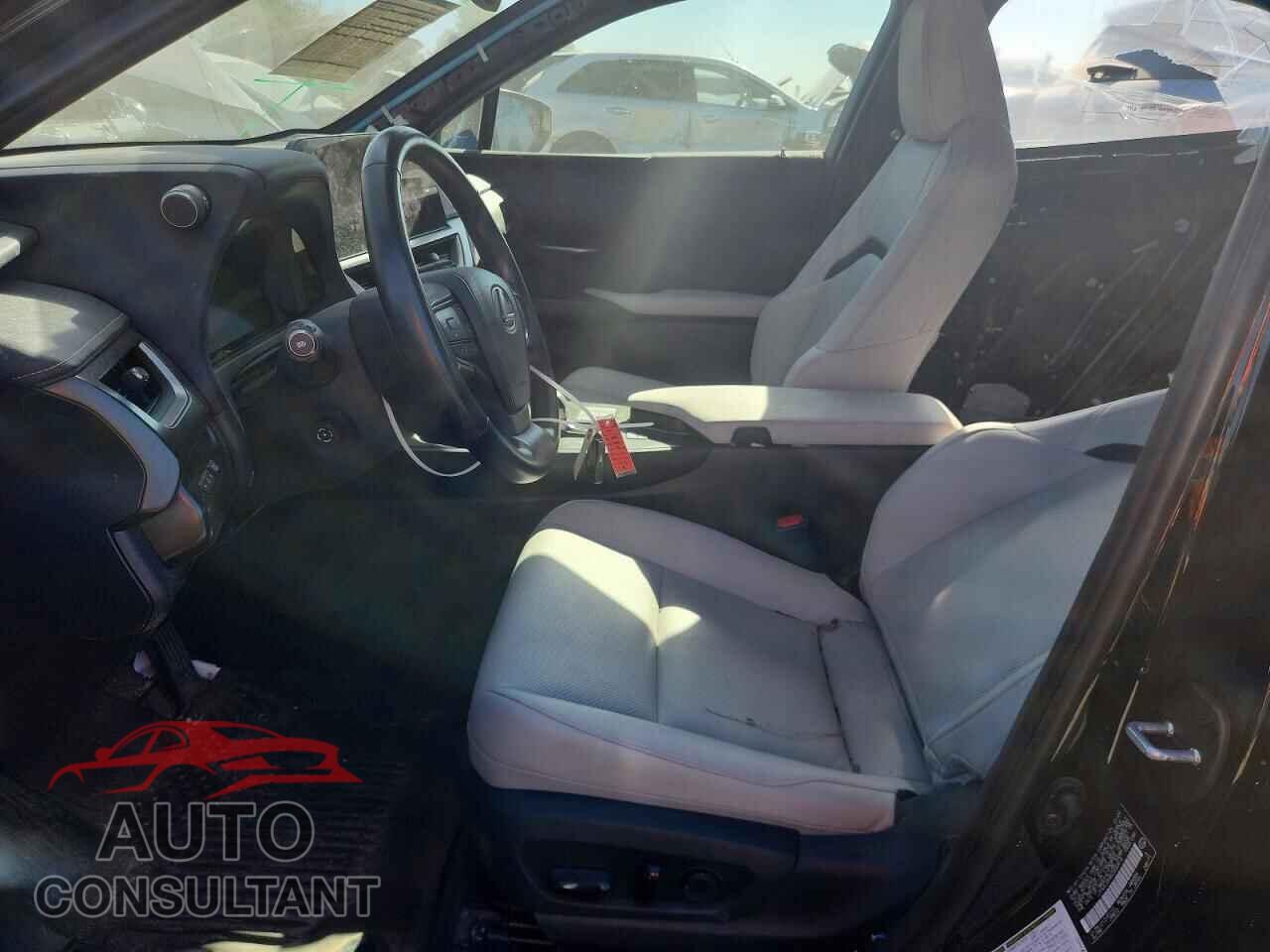 LEXUS UX300H 2025 - JTHUCJDH8S2000414