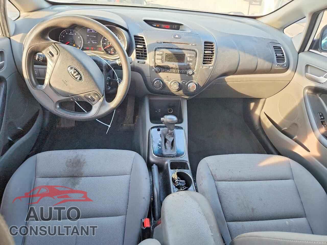 KIA FORTE 2017 - 3KPFK4A70HE088011