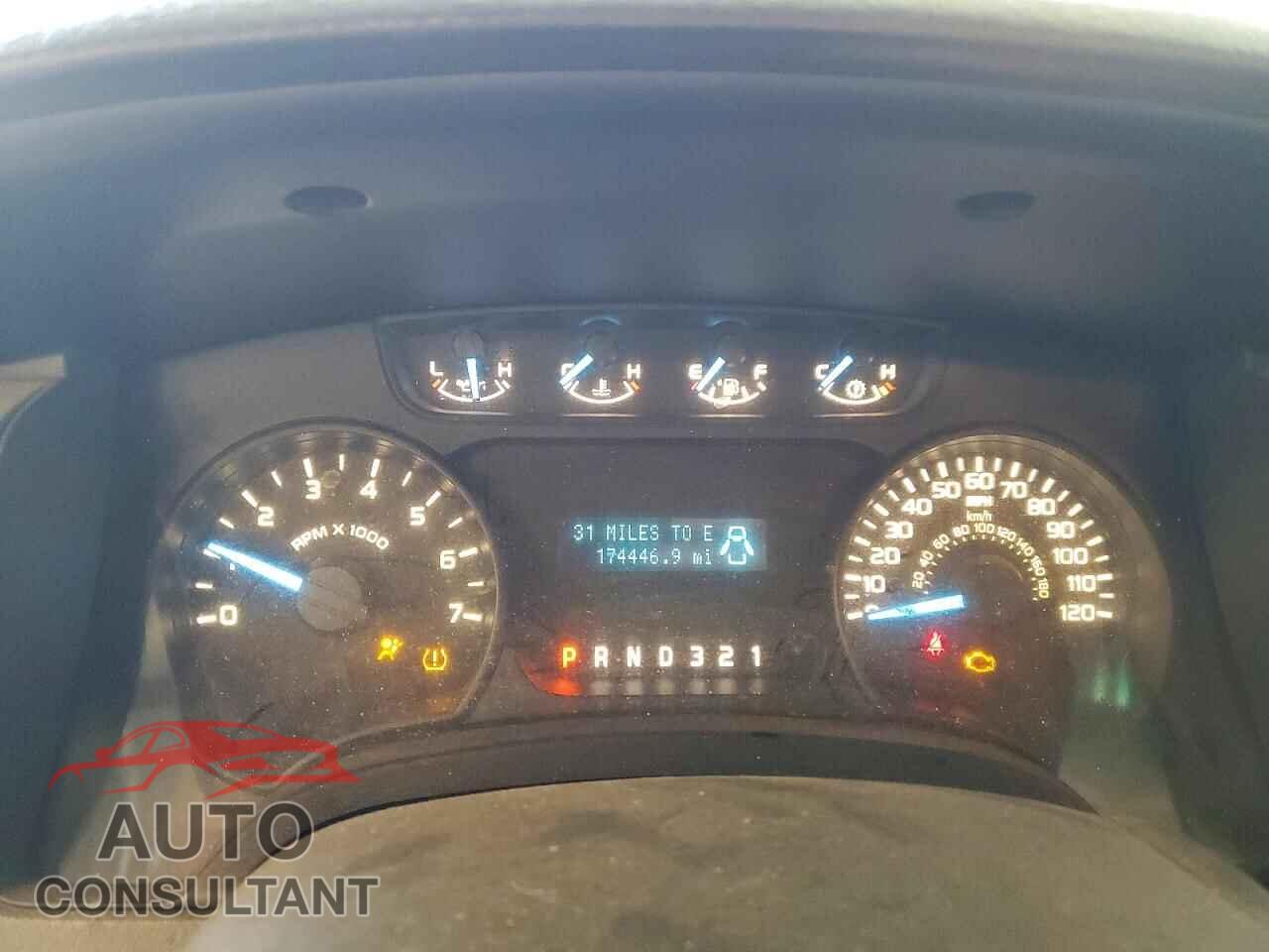 FORD F150 2011 - 1FTMF1EM8BKD18358