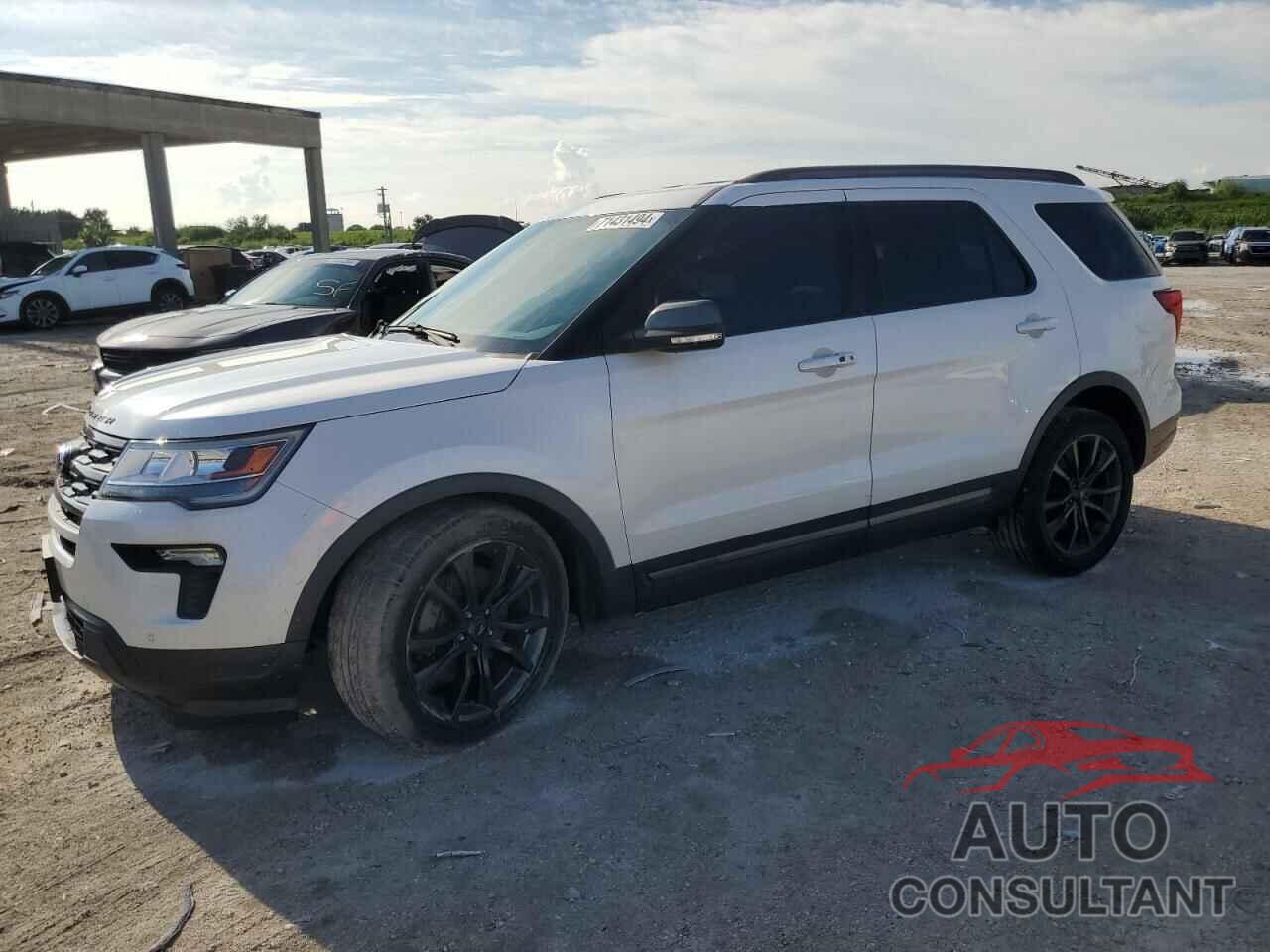 FORD EXPLORER 2018 - 1FM5K7D8XJGA12122