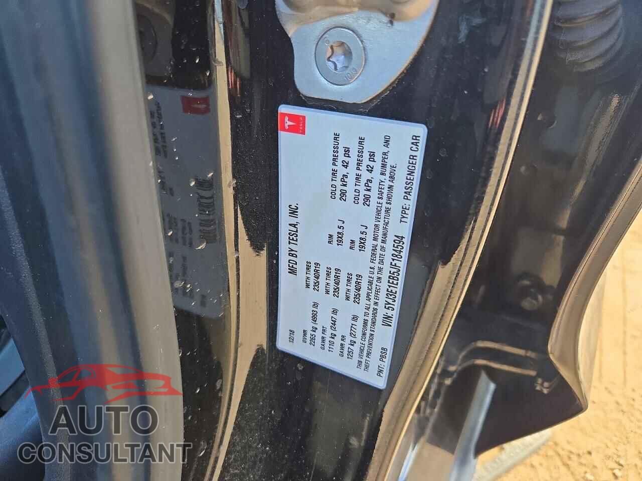 TESLA MODEL 3 2018 - 5YJ3E1EB5JF184594