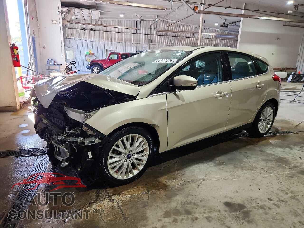 FORD FOCUS 2017 - 1FADP3N24HL316929