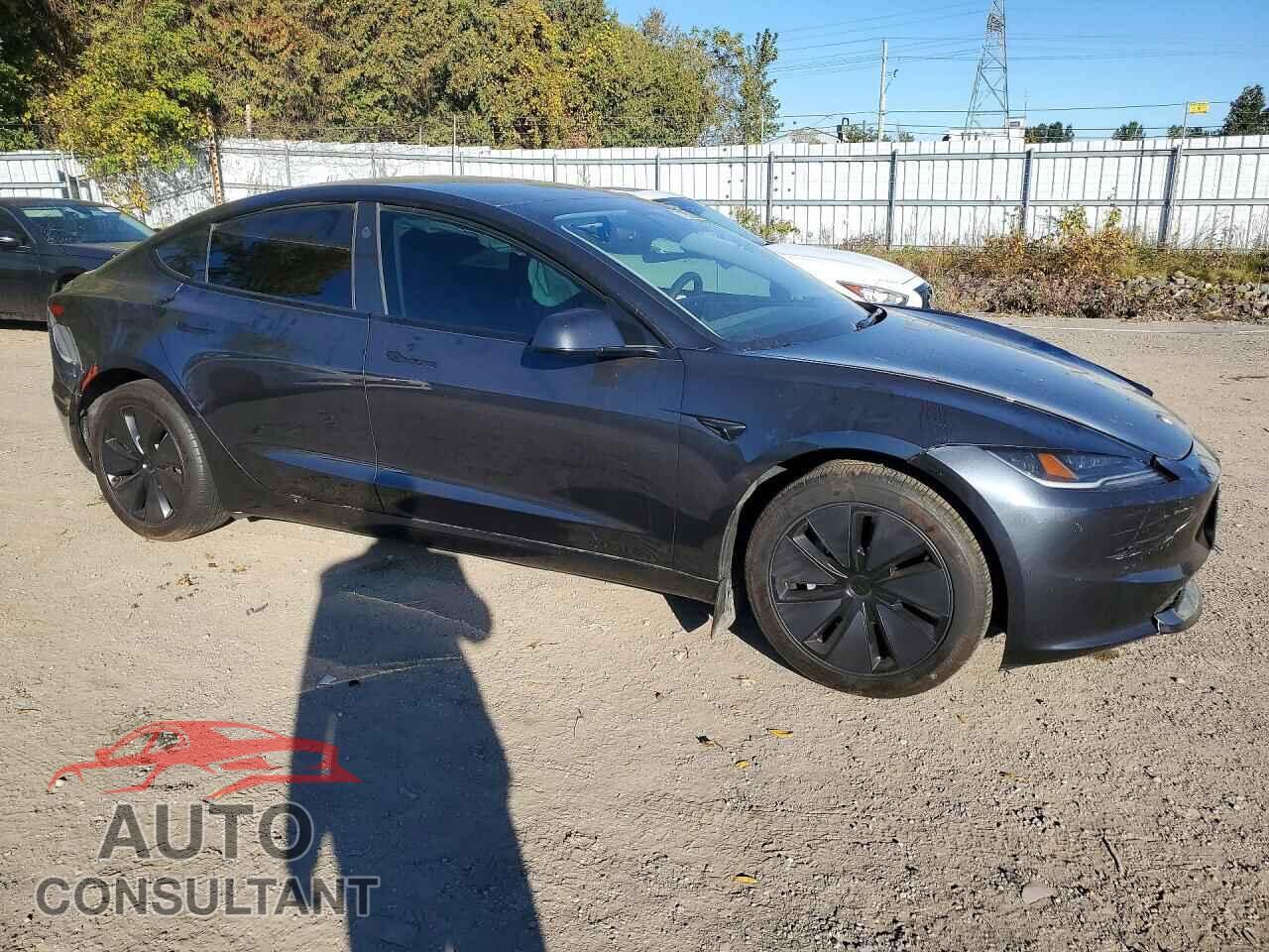 TESLA MODEL 3 2024 - LRW3E7EBXRC088467