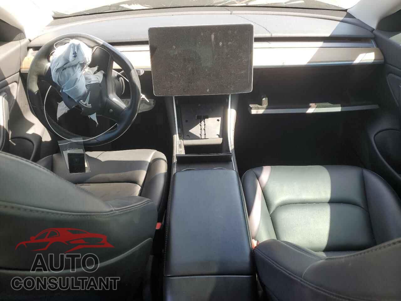 TESLA MODEL 3 2018 - 5YJ3E1EA5JF152087